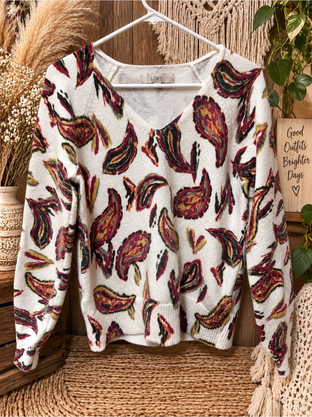LOFT Cream V-Neck Sweater with Paisley Print Medium